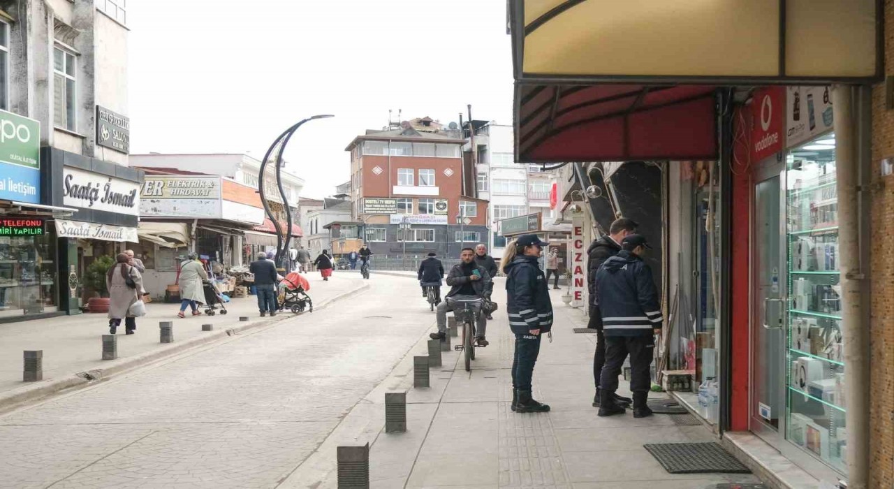 Termede kaldırım işgallerinin önüne geçildi