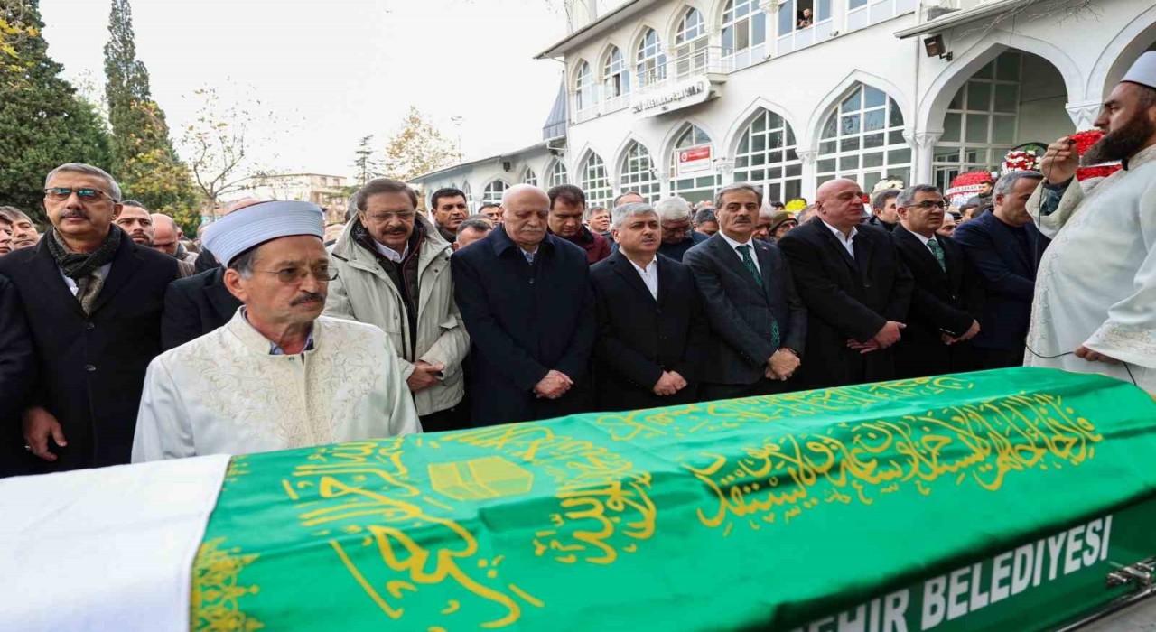TZOB Genel Başkanı Bayraktarın ağabeyi Sakaryada son yolculuğuna uğurlandı