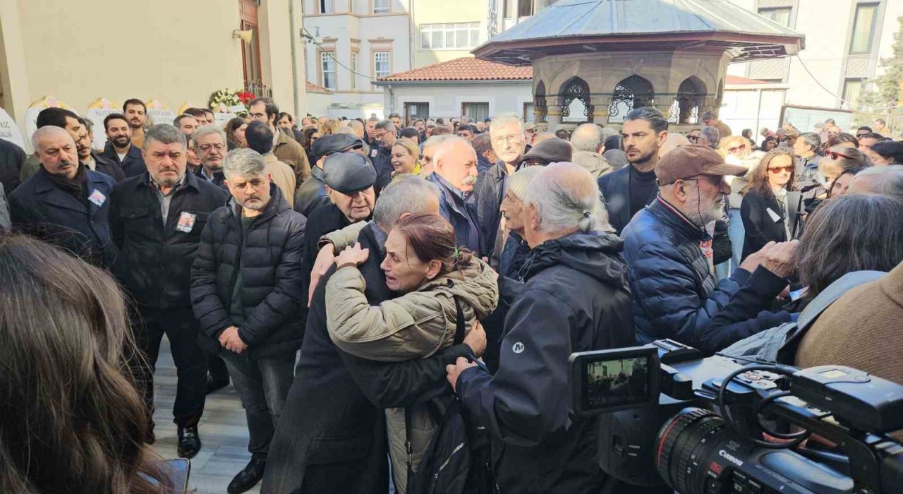 Usta Yönetmen Şerif Gören son yolculuğuna uğurlandı