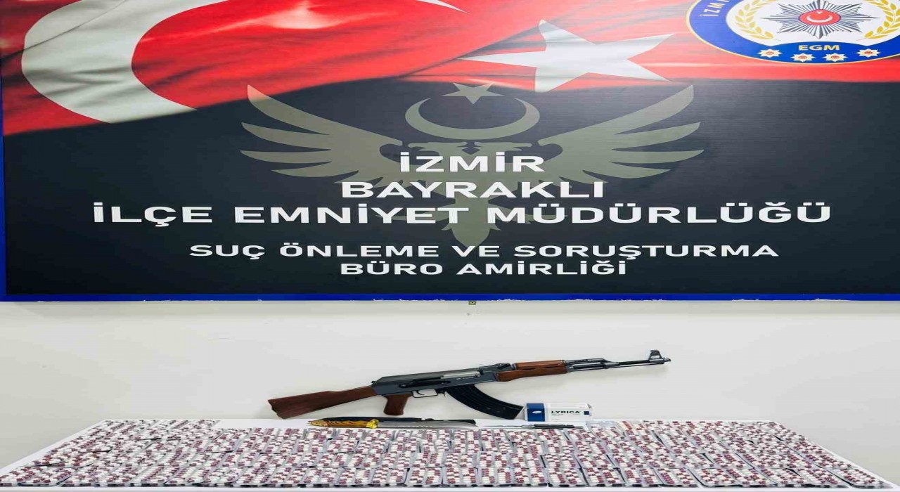 Uyuşturucu tacirlerinin evinden 3 bin sentetik hap ele geçirildi