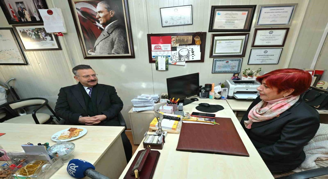 Vali Aksoydan kadın muhtarlara ziyaret