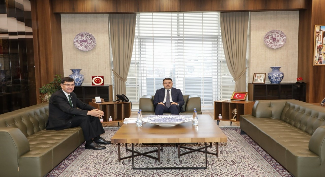 Vali Işın ve Belediye Başkanı Kahveciden ortak çalışma vurgusu