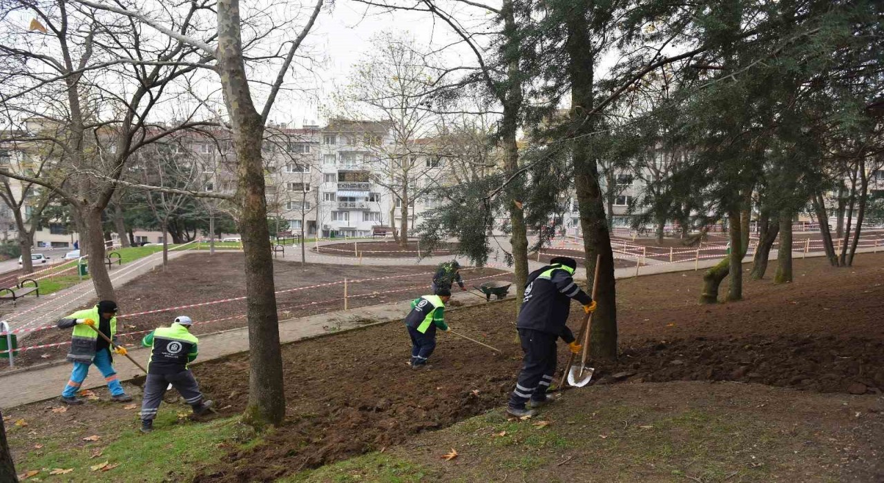 Yıldırımda parklar yenileniyor