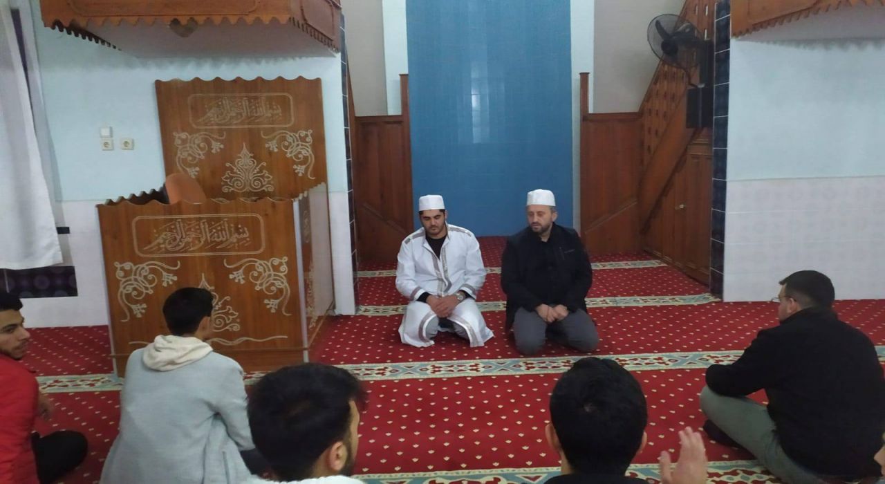 Yılın En Uzun gecesini İbadetle Geçirdiler