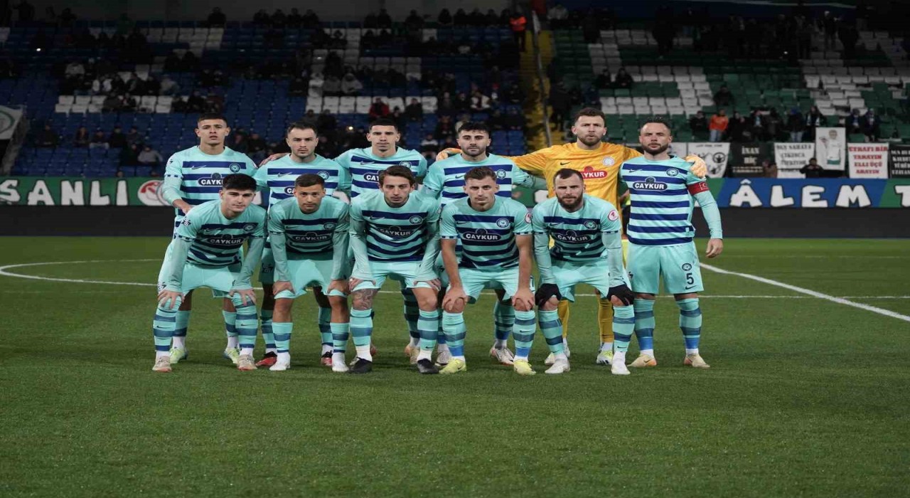 Ziraat Türkiye Kupası: Çaykur Rizespor: 6 - Vanspor FK: 0