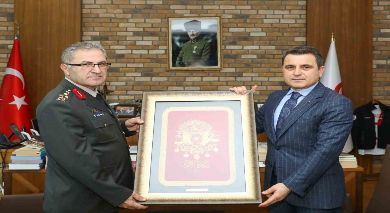 1inci Ordu Komutanı Orgeneral Tokelden Tarihi Alan Başkanı Kaşdemire ziyaret