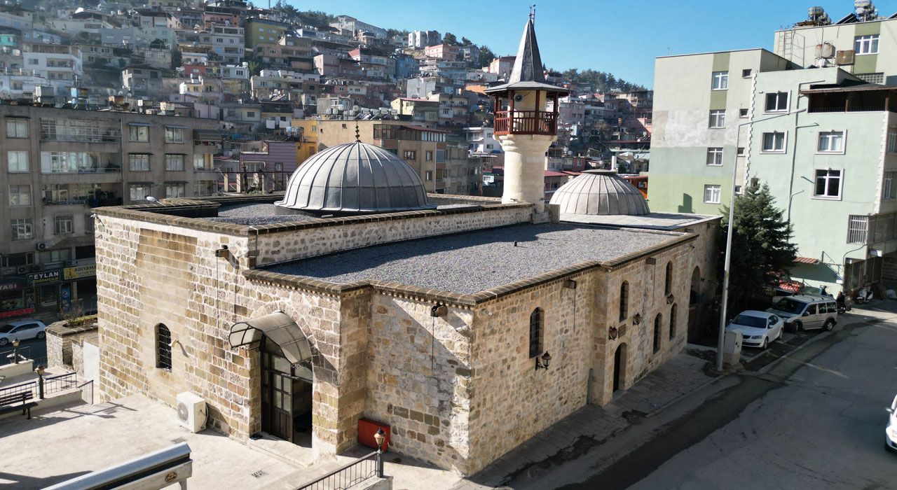 472 Yıllık Camii Restorasyonun Ardından İbadete Açıldı
