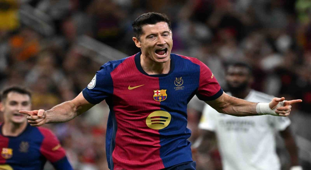 7 gollü maçta Süper Kupanın sahibi Barcelona oldu