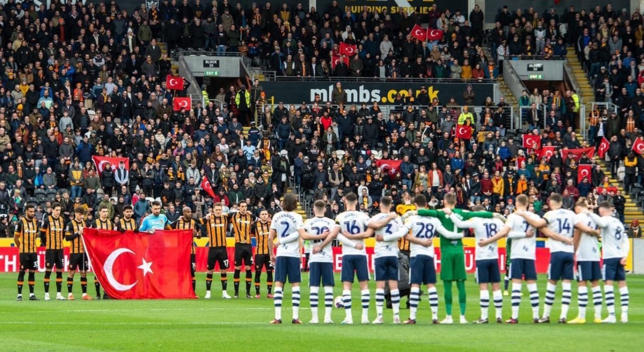 Acun Ilıcalıdan Hull City-Leeds United maçı öncesi Türk Bayrağı açıklaması