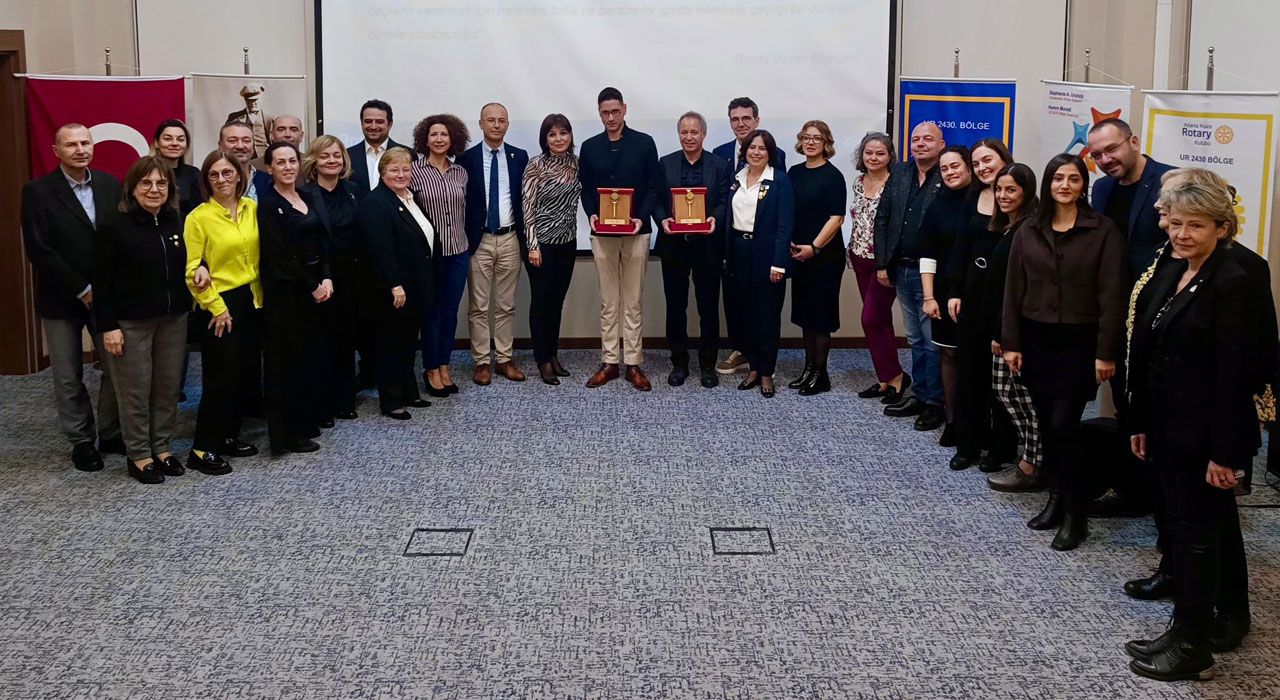 Adana Koza Rotary Kulübü'nden Meslekte Başarı Ödülleri