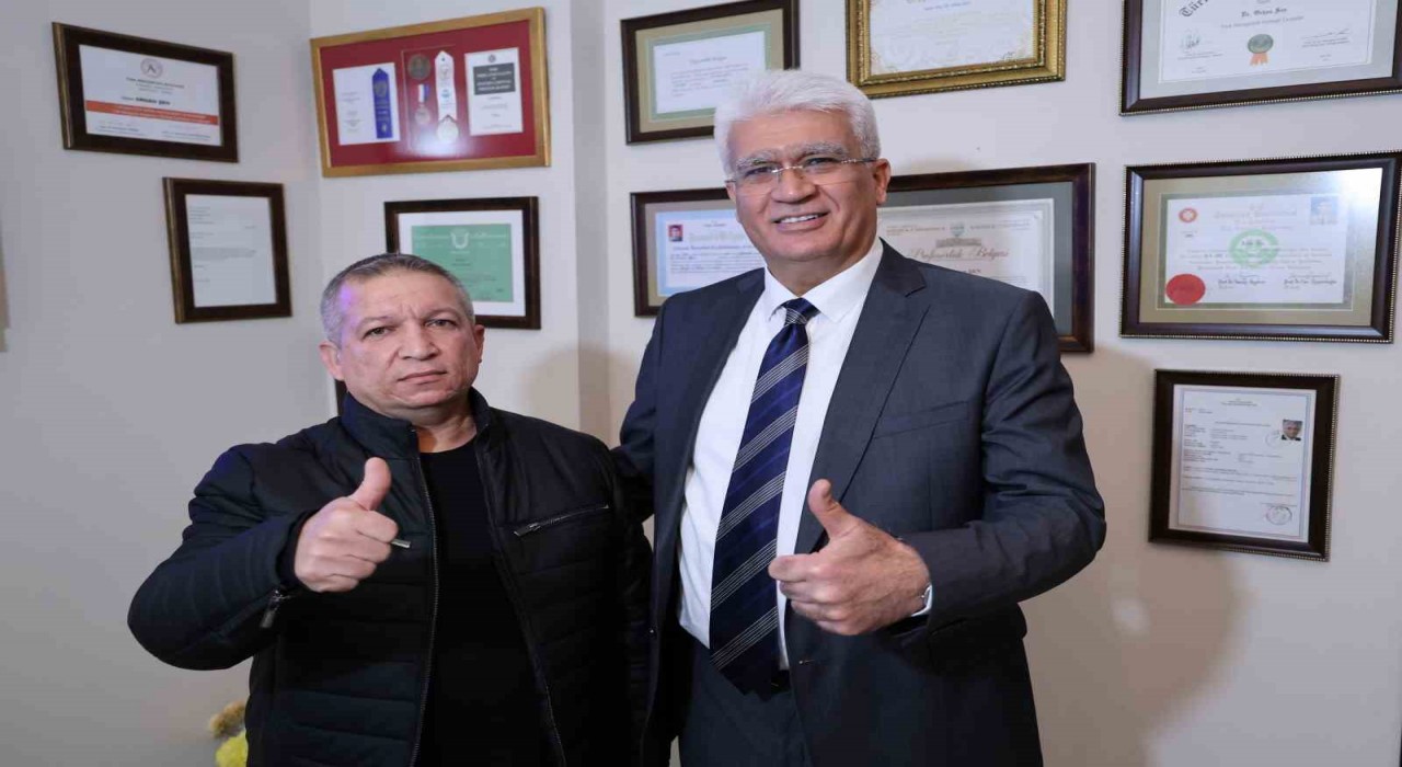 Adanada 8 yıldır boyun ağrısı çeken şahıs, ameliyatla sağlığına kavuştu