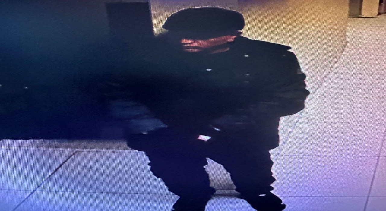 Adanada fırından cep telefonu çalan hırsız tutuklandı