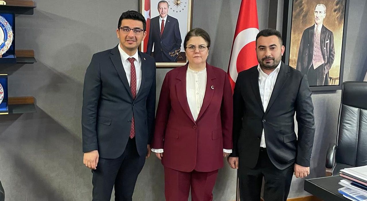 AK Partili Yanık’tan Kadirlili Misafirlerini Ağırladı