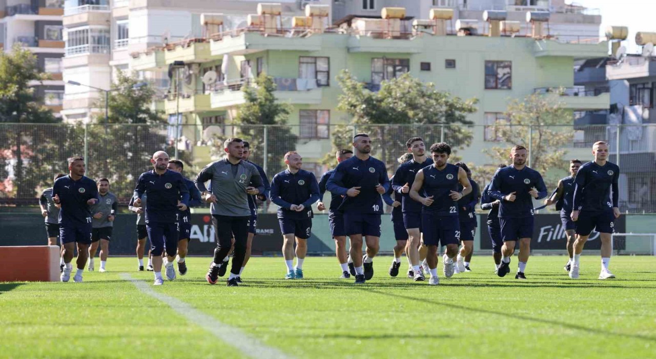 Alanyaspor, Göztepe maçı hazırlıklarına başladı