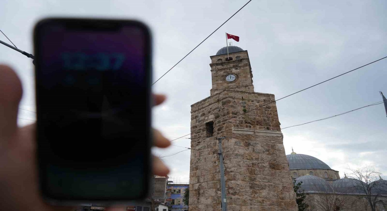 Antalyada tarihi Saat Kulesinde zaman problemi çözülüyor