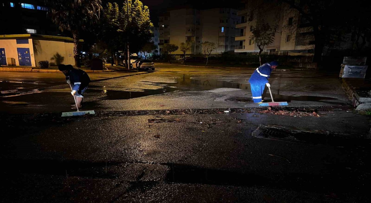 ASAT ekiplerinin yağmur mesaisi gece boyunca sürdü
