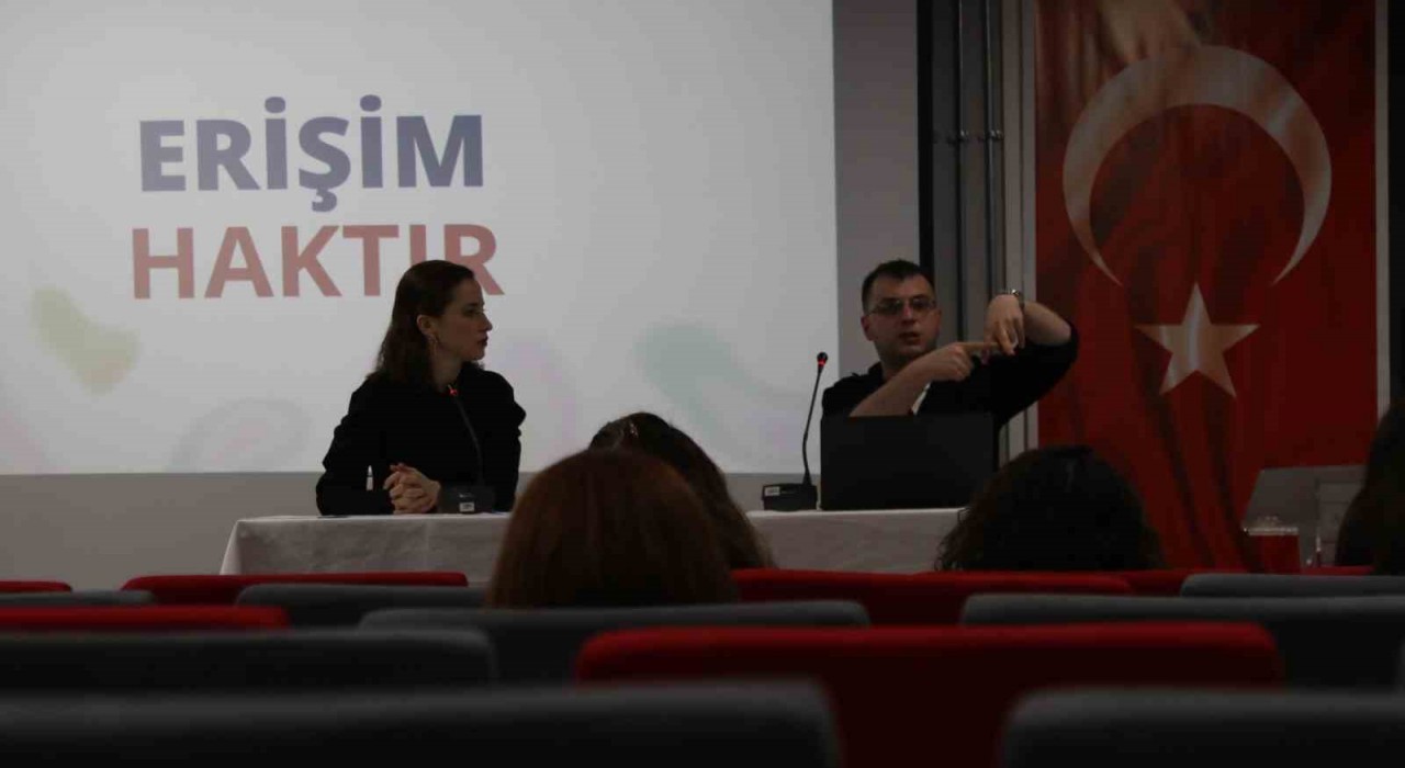 Atakumda işitme engellilerin sorunlarına dikkat çekildi