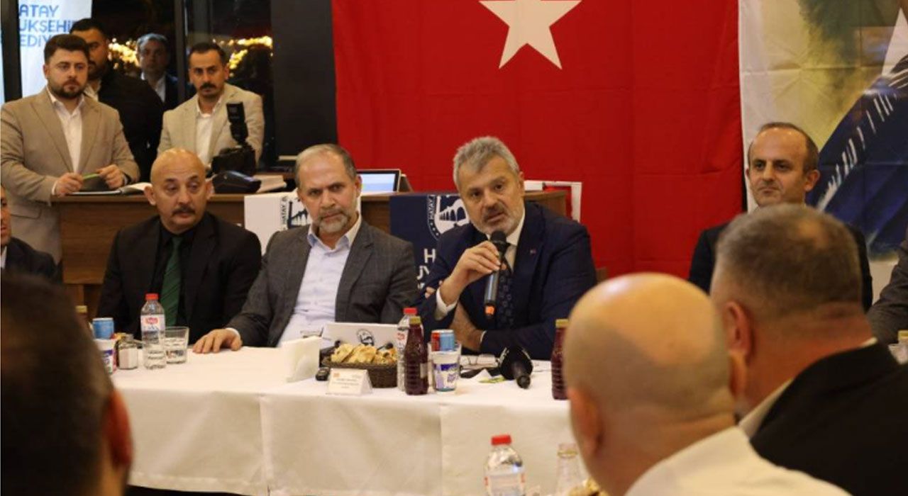 Başkan, Gazetecilerle Bir Araya Geldi: Darısı Bazı Başkanlara...