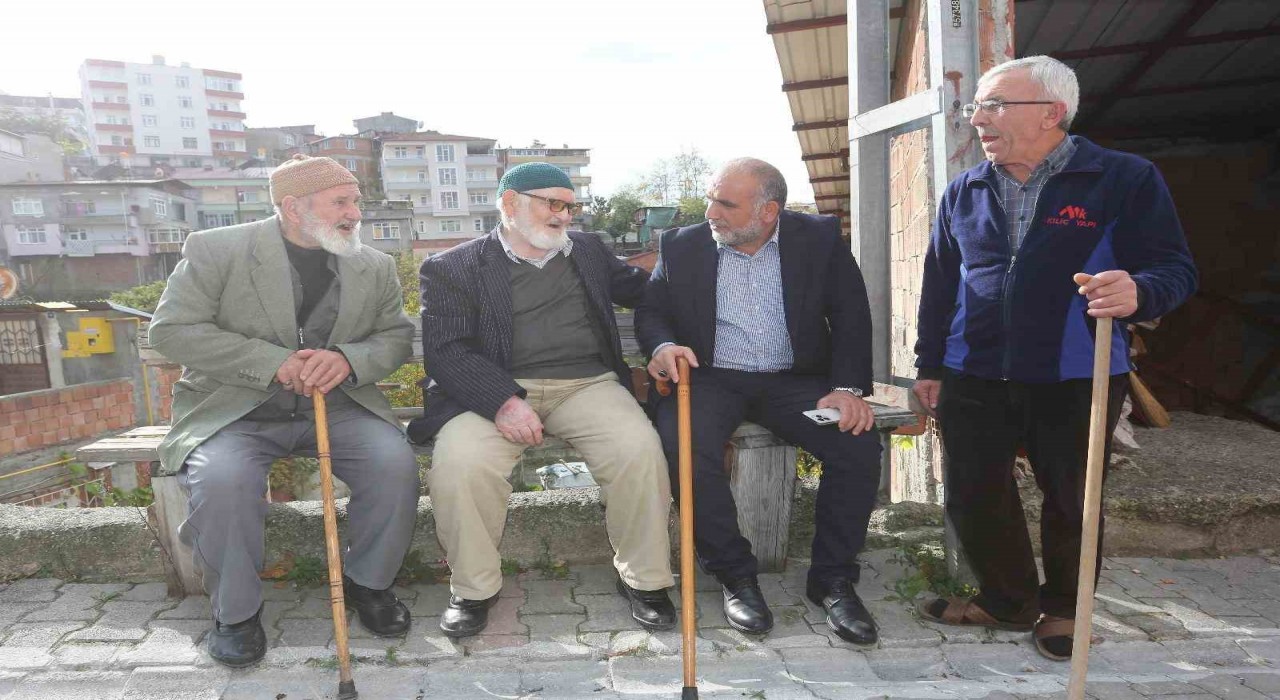 Başkan Sandıkçı: Emekli vatandaşlarımızın her zaman yanındayız