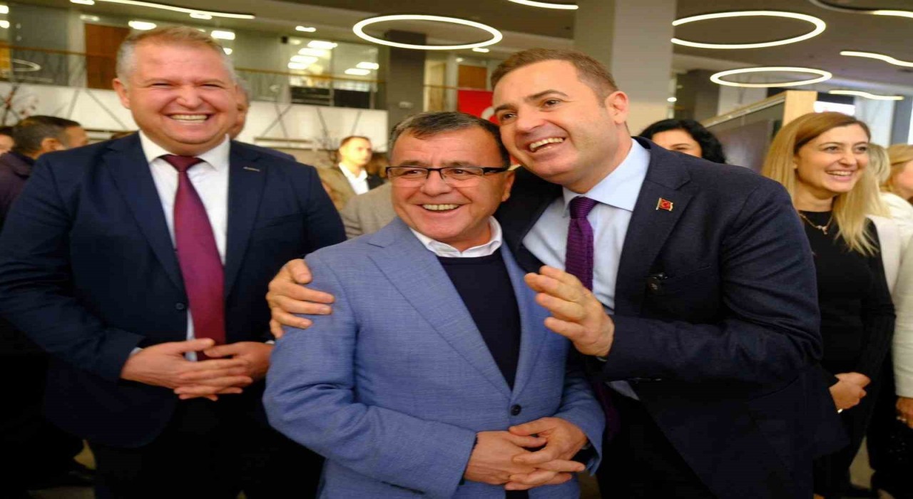 Başkan Şehirli, canlı yayında Altıeylülü anlattı