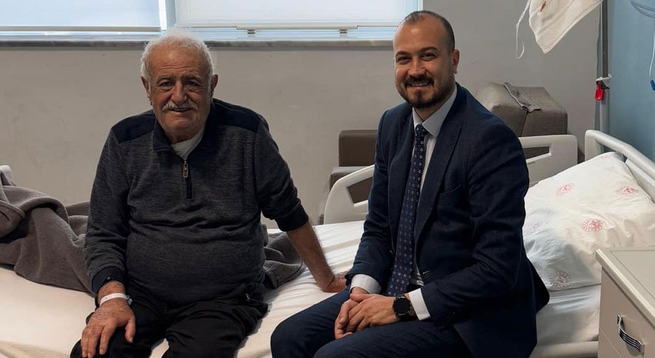 Başkan Uyutmaz’dan Şehit Babasına Hastane Ziyareti