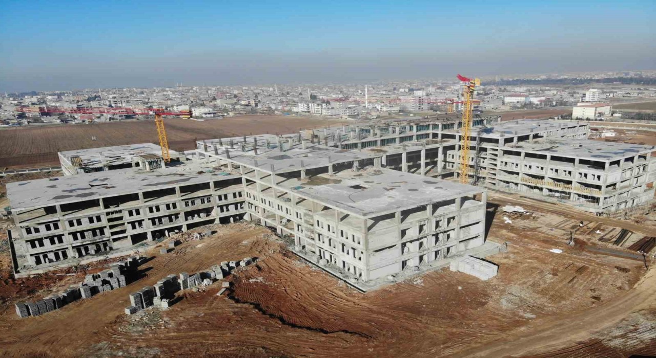 Batmanda 3 milyar 154 milyon maliyetli 500 yataklı hastanenin inşaatı sürüyor