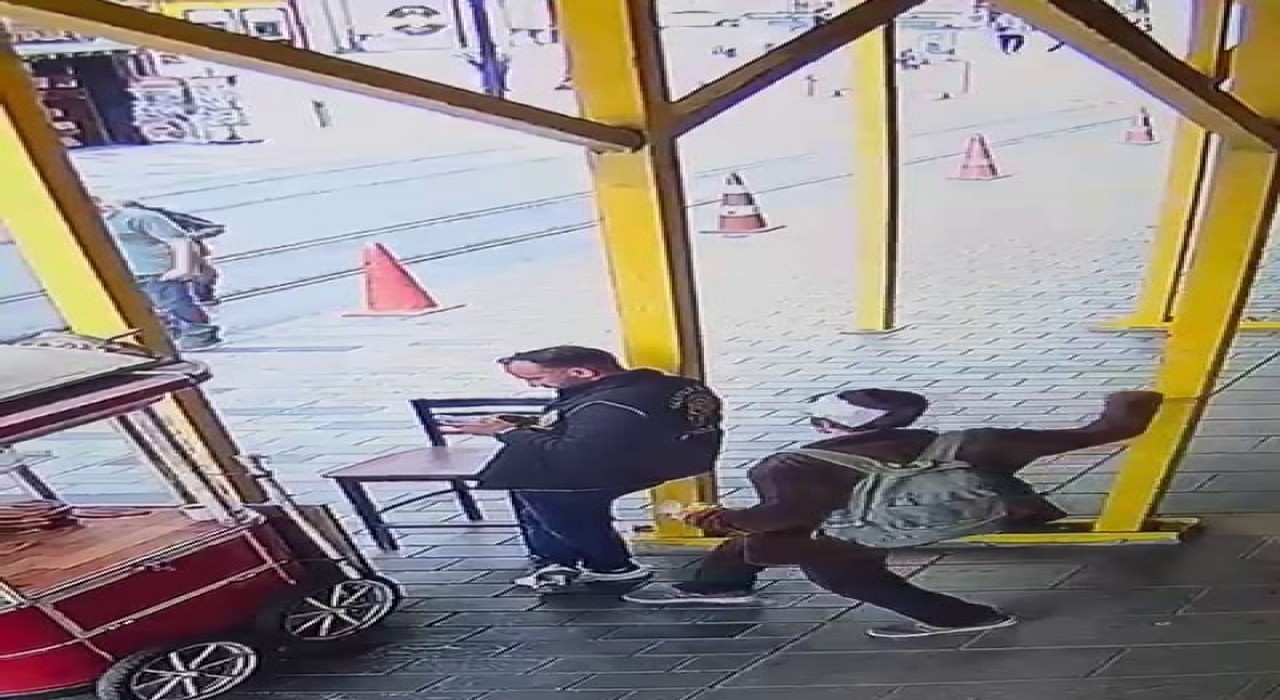Beyoğlunda polis memurunu ensesinden bıçaklayan sanık hakim karşısında: Polisin herhangi bir yaralanması olmadı