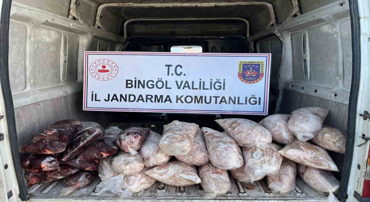 Bingölde gıda ve hijyen kurallarına aykırı şekilde taşınan 200 kilo sakatat ele geçirildi