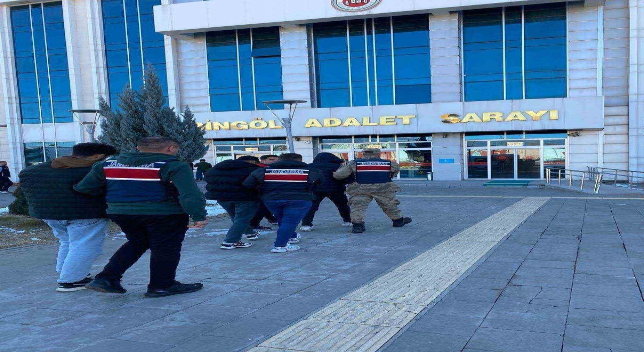 Bingölde hırsızlık yapan 4 şüpheli tutuklandı
