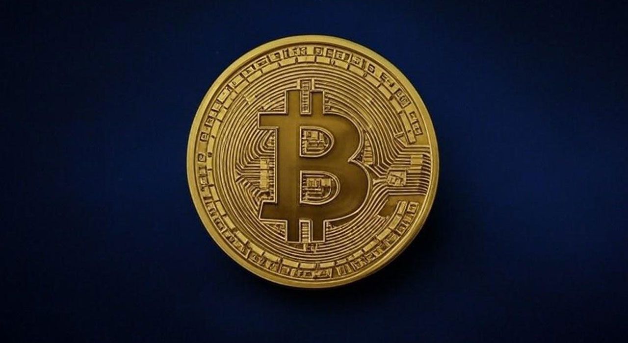 Bitcoin, Yılın Başındaki Zirvesinden Uzaklaşıyor