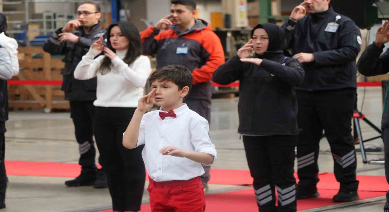 Büyükşehirde hizmet artık bir işarete bakıyor