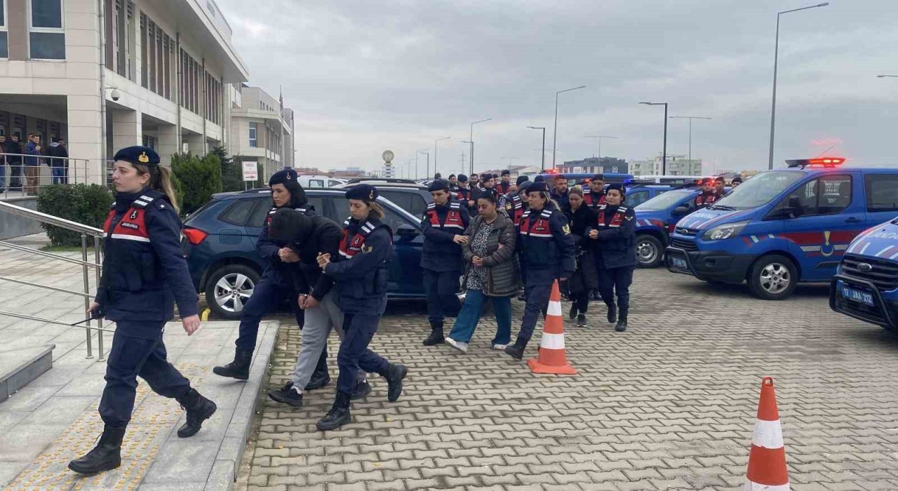 Çanakkalede uyuşturucu operasyonuna 10 tutuklama