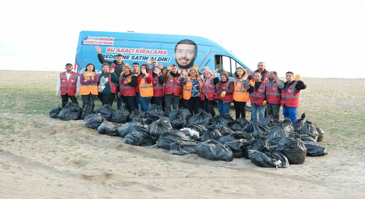 Ceyhan Belediyesi, İncirli Plajını pırıl pırıl yaptı