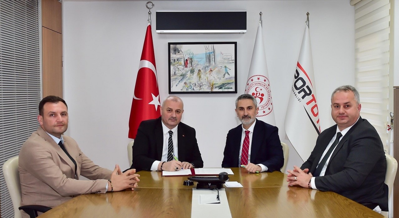 Çilimlide Gençlik Merkezi için önemli adım atıldı