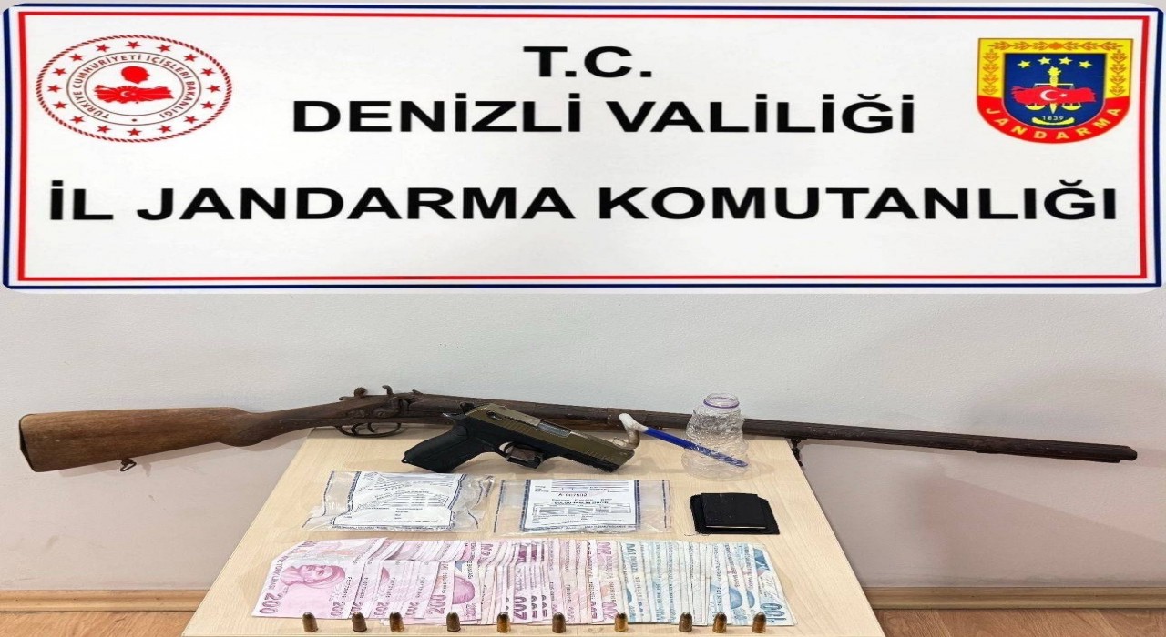 Denizlide jandarma uyuşturucu tacirlerine geçit vermiyor