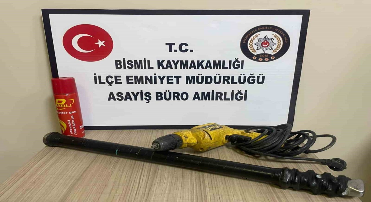Diyarbakırda hırdavat malzemesi çalan 3 şüpheli tutuklandı