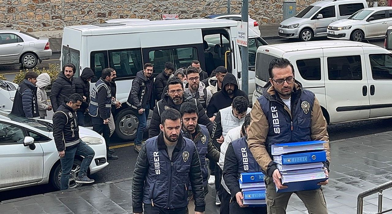 Dolandırıcılık Çetesi Çökertildi