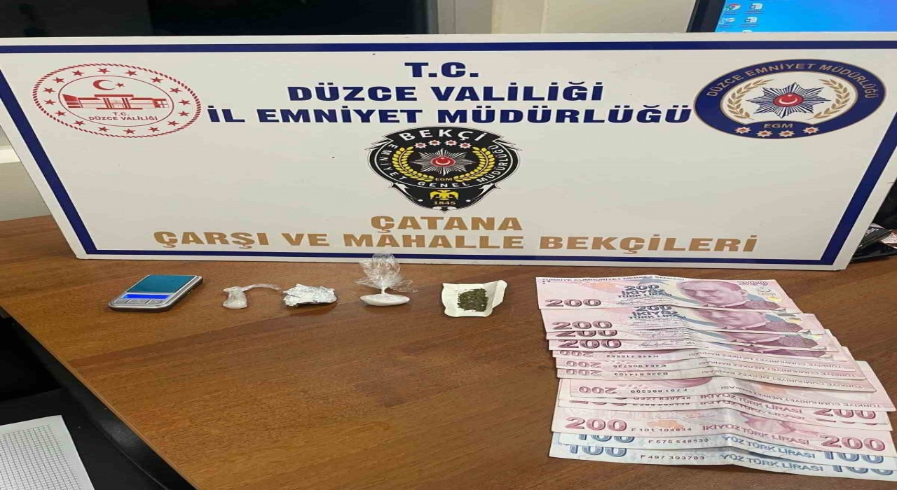 Düzcede uyuşturucu satıcısı tutuklandı