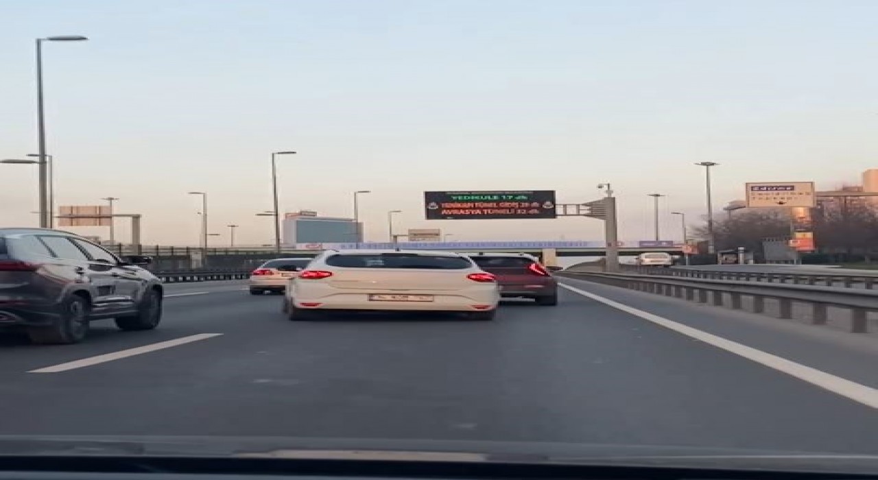 E5 Karayolunda tehlikeli hareketler kamerada