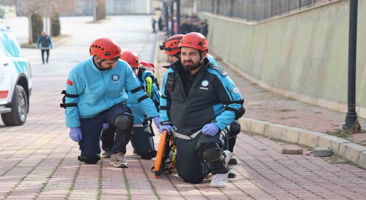 Elazığda deprem ve yangın tatbikatı