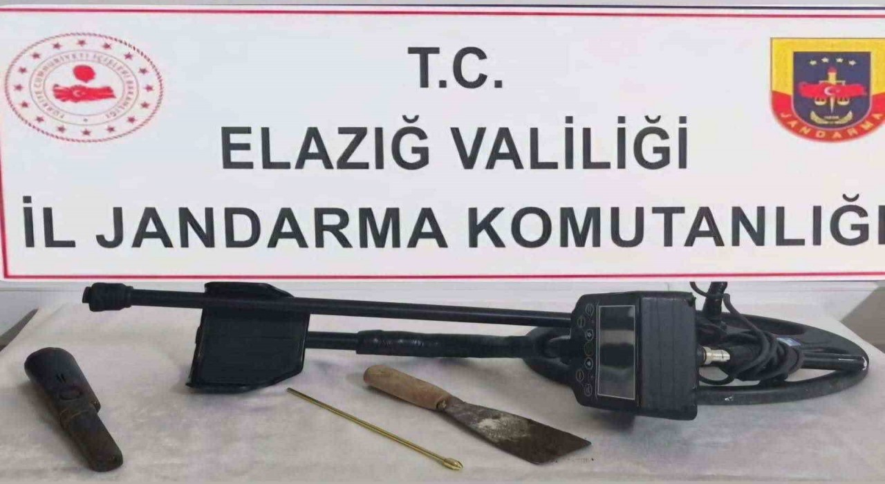 Elazığda kaçak kazı yapan 2 şüpheli yakalandı