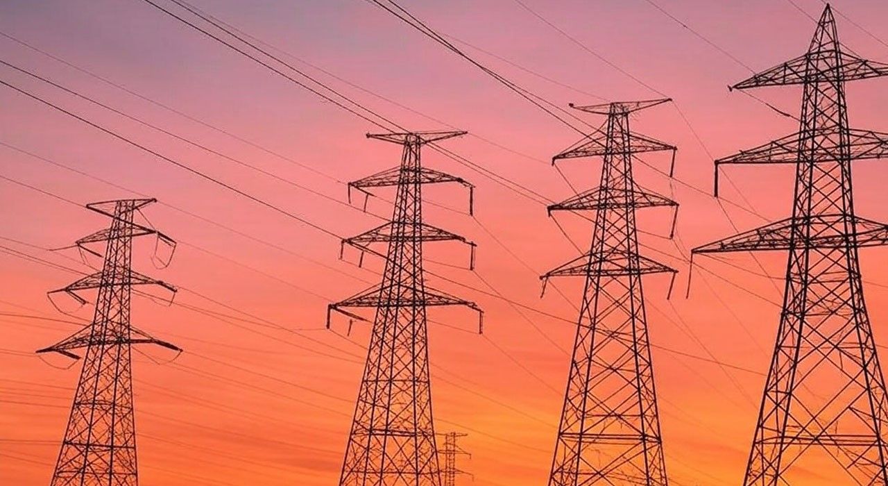 Elektrik Faturalarında Yeni Dönem: 1050 TL'yi Aşanlara Zam...