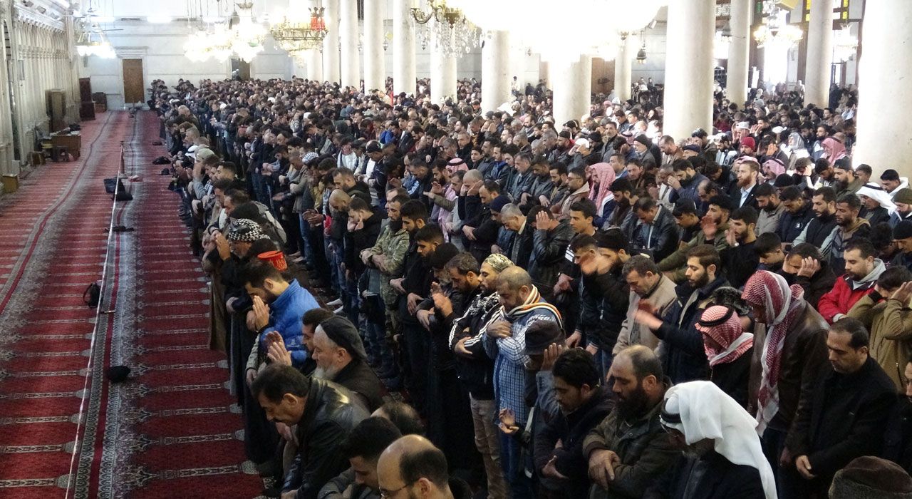 Emevi Camii’nde Yıllar Sonra İlk Cuma Namazı