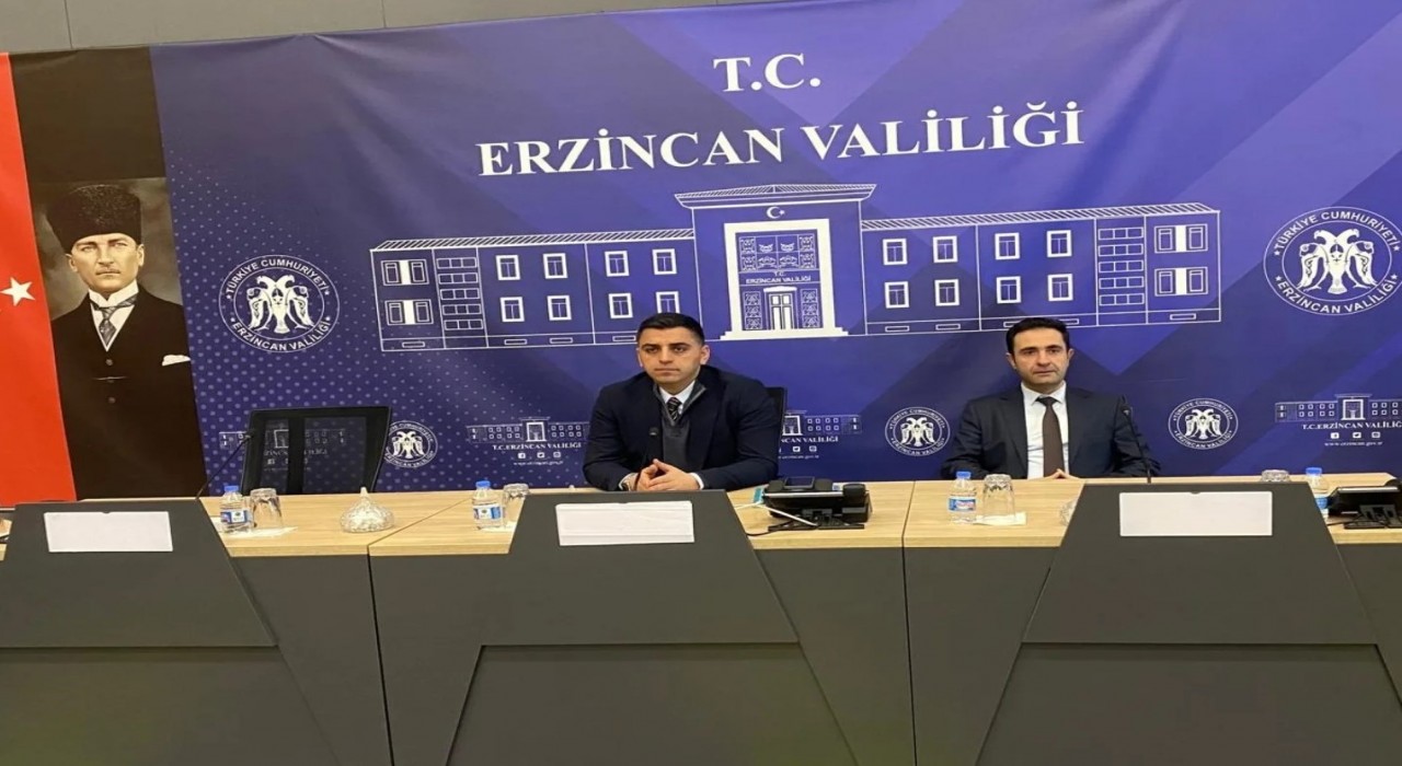Erzincanda çığ genelgesi kapsamında yapılacak hazırlıklar masaya yatırıldı