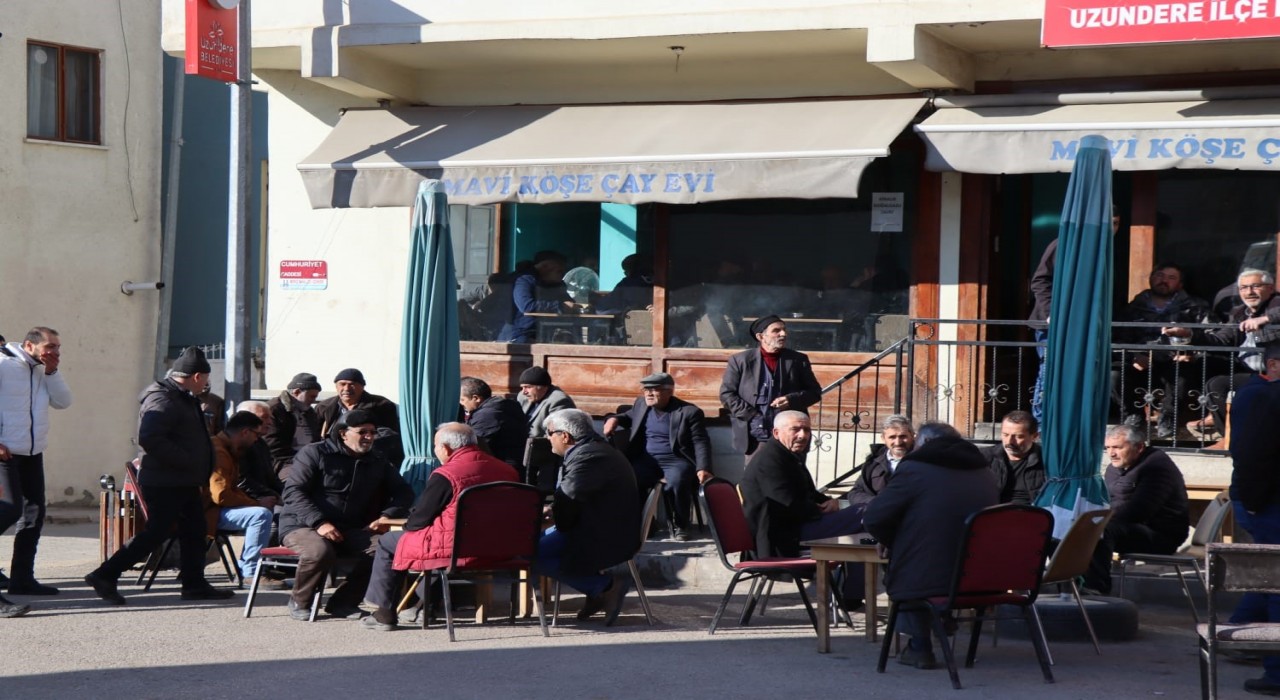 Erzurumda iki mevsim bir arada