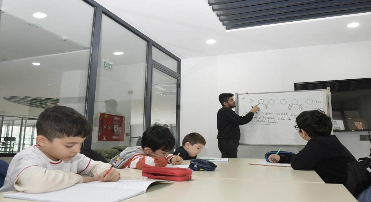Esenyurt Belediyesi Çocuk Üniversitesinin yeni dönem kayıtları başladı