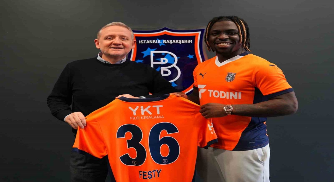 Festy Ebosele, Başakşehirde