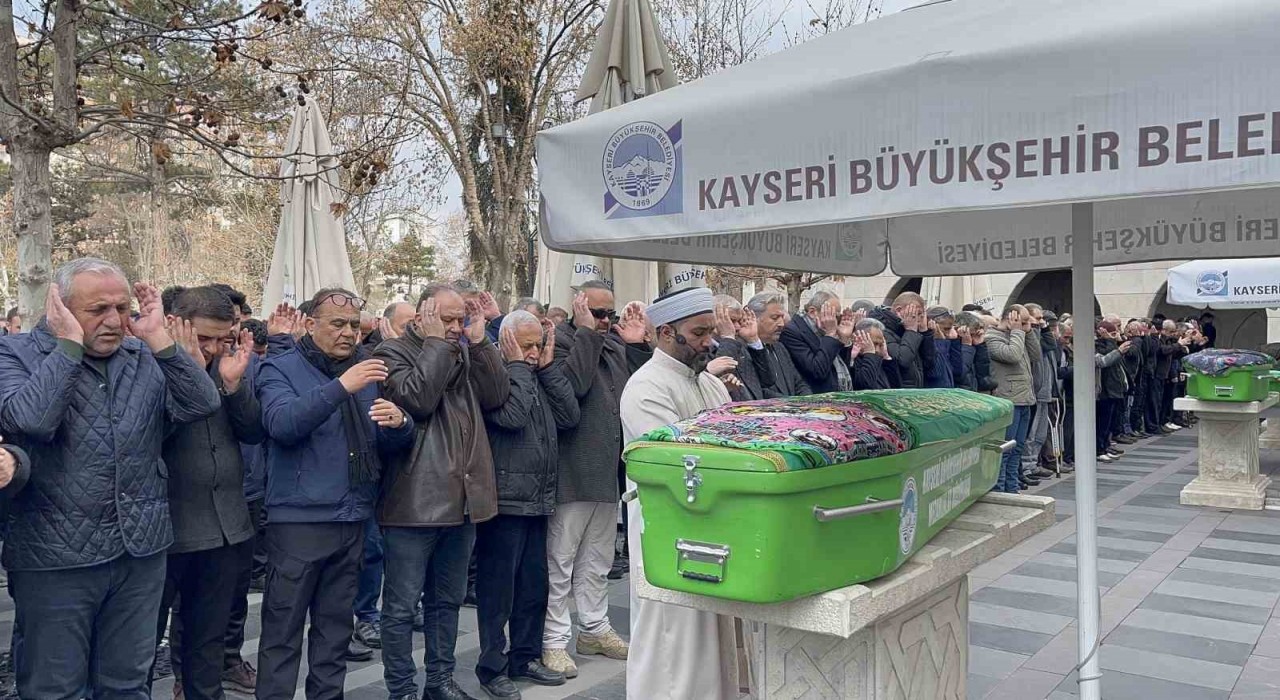 Gazeteci Oktay Ensarinin acı günü