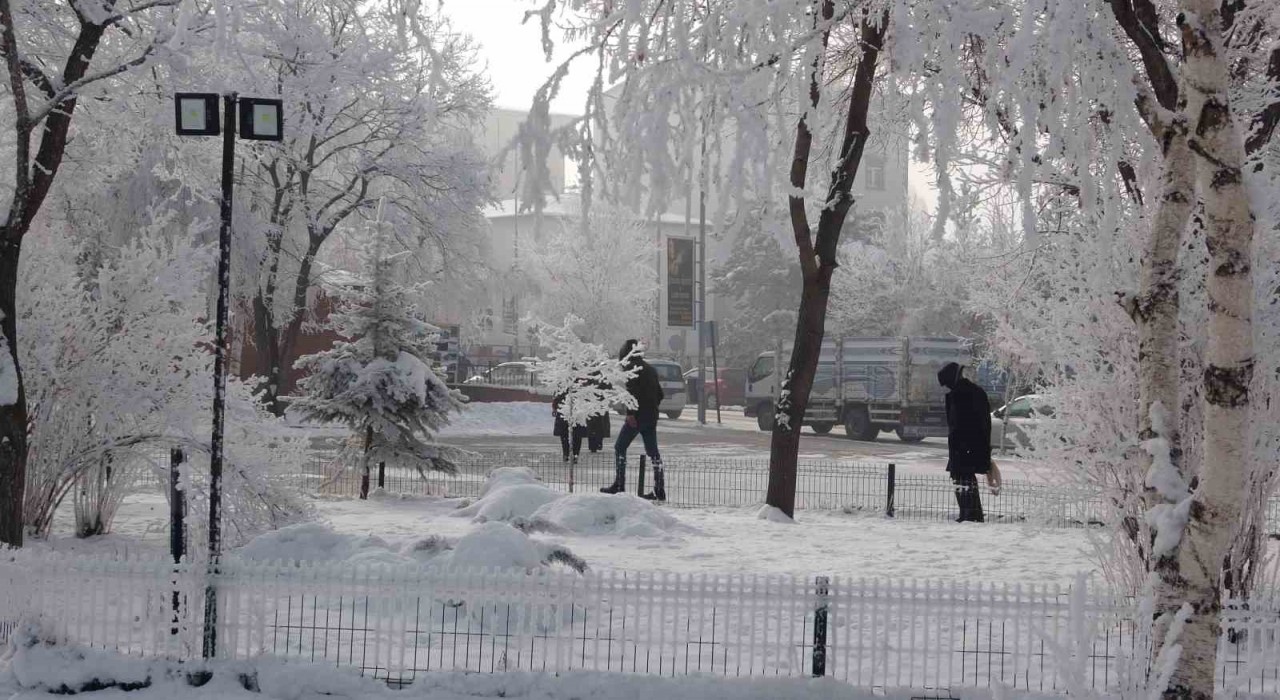 Ardahan'ın Göle İlçesi Eksi 25'i Gördü