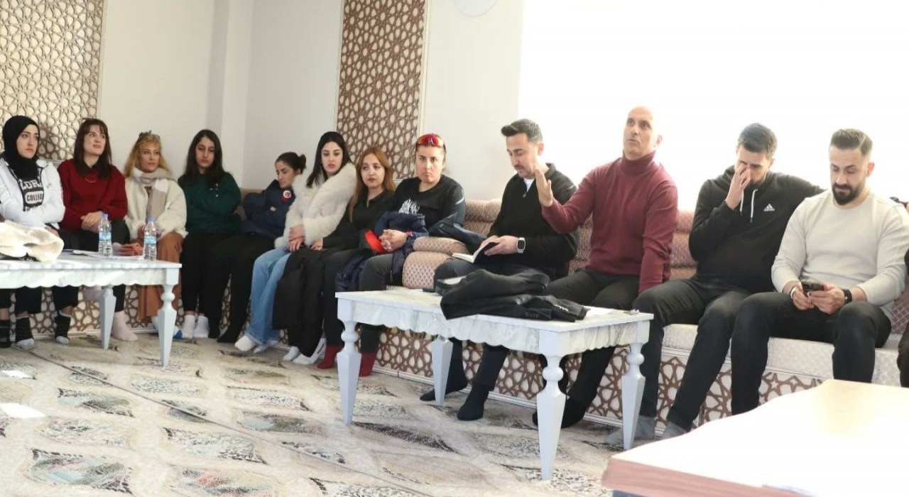 Hakkaride sportif değerlendirme toplantısı yapıldı